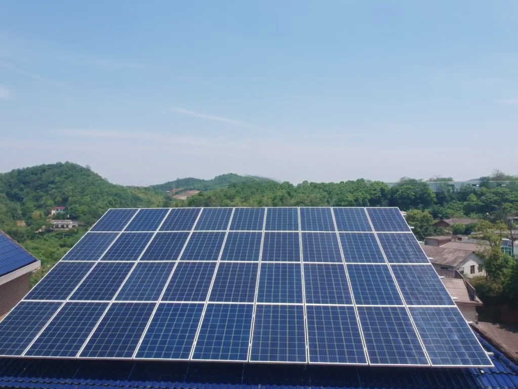 空间光伏发电的整天职析