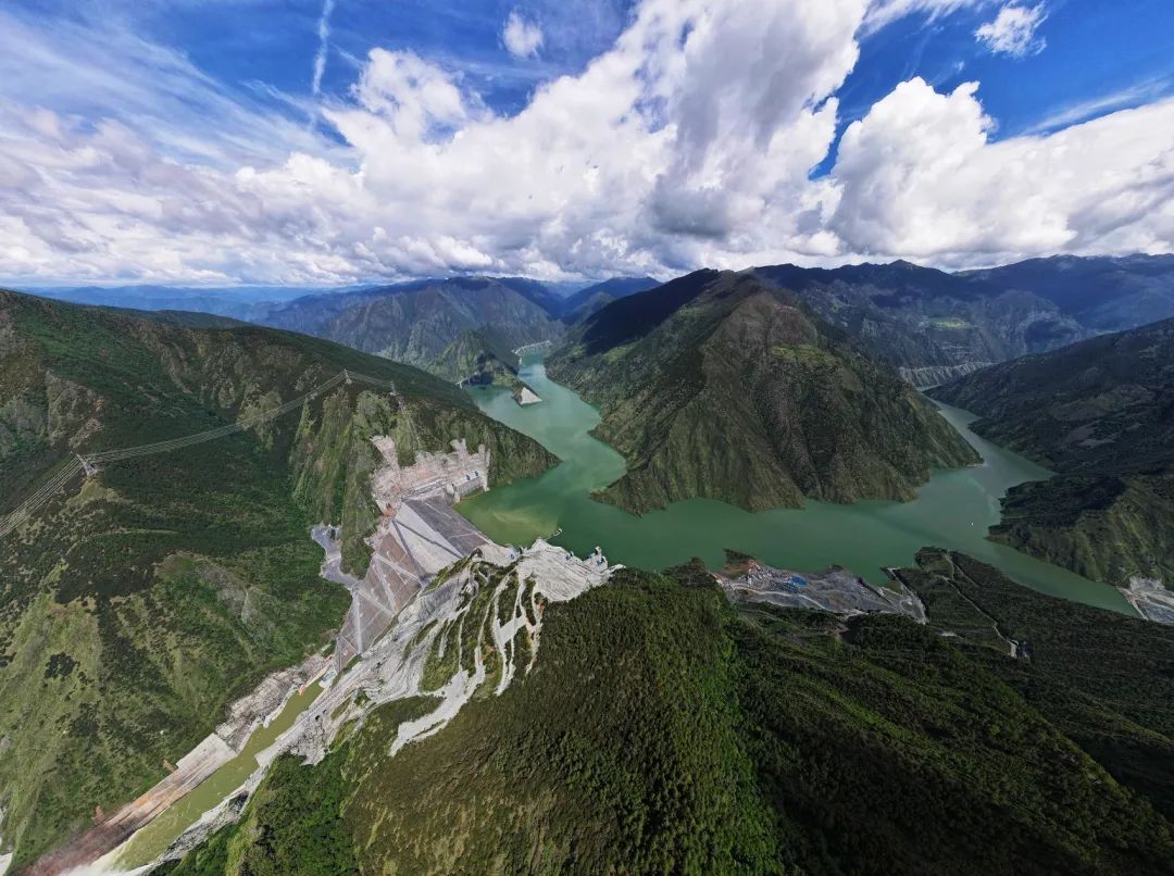 湖北豪门国际官网绿色能源有限公司