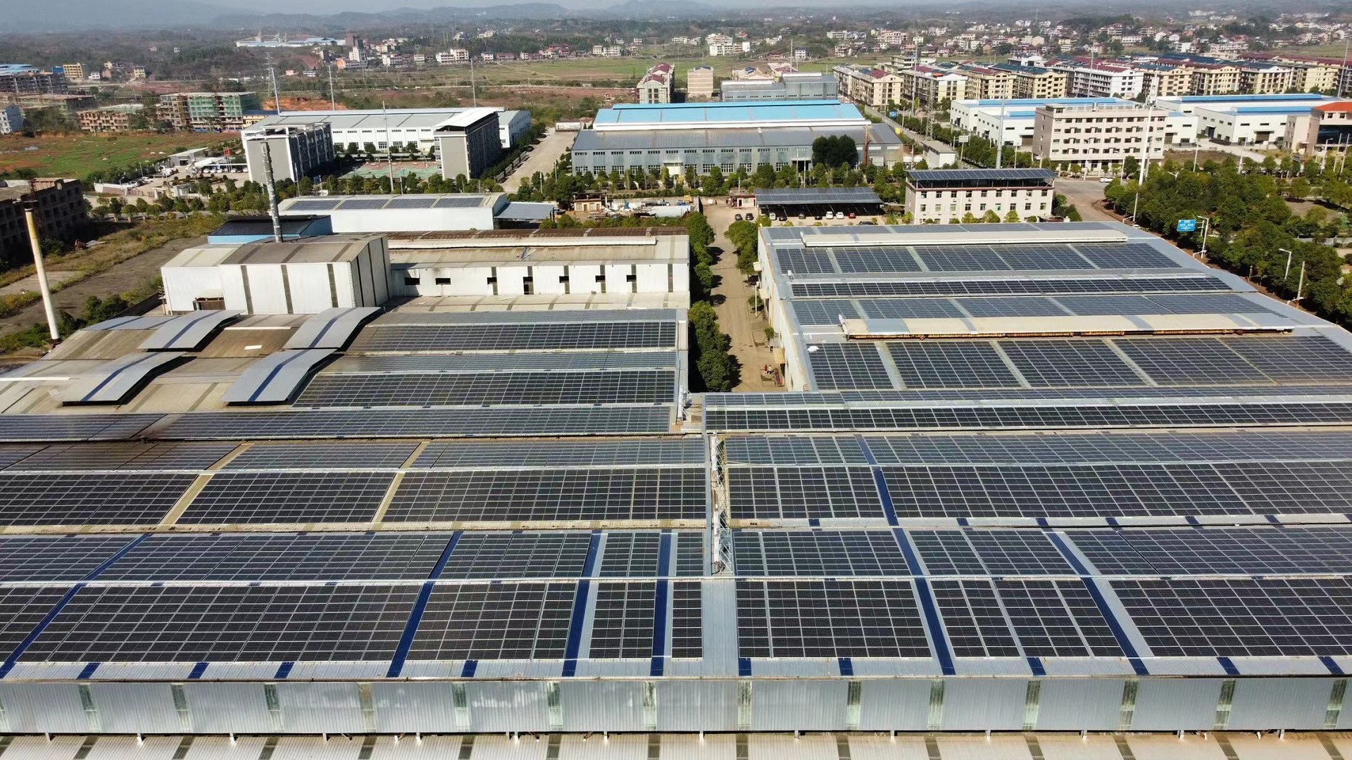 全球秩序躁动，，，中国光伏惧否？？